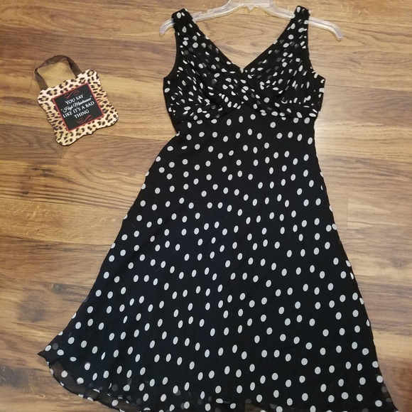 Adrianna Papell Dresses & Skirts - Adrianna Papell Dress